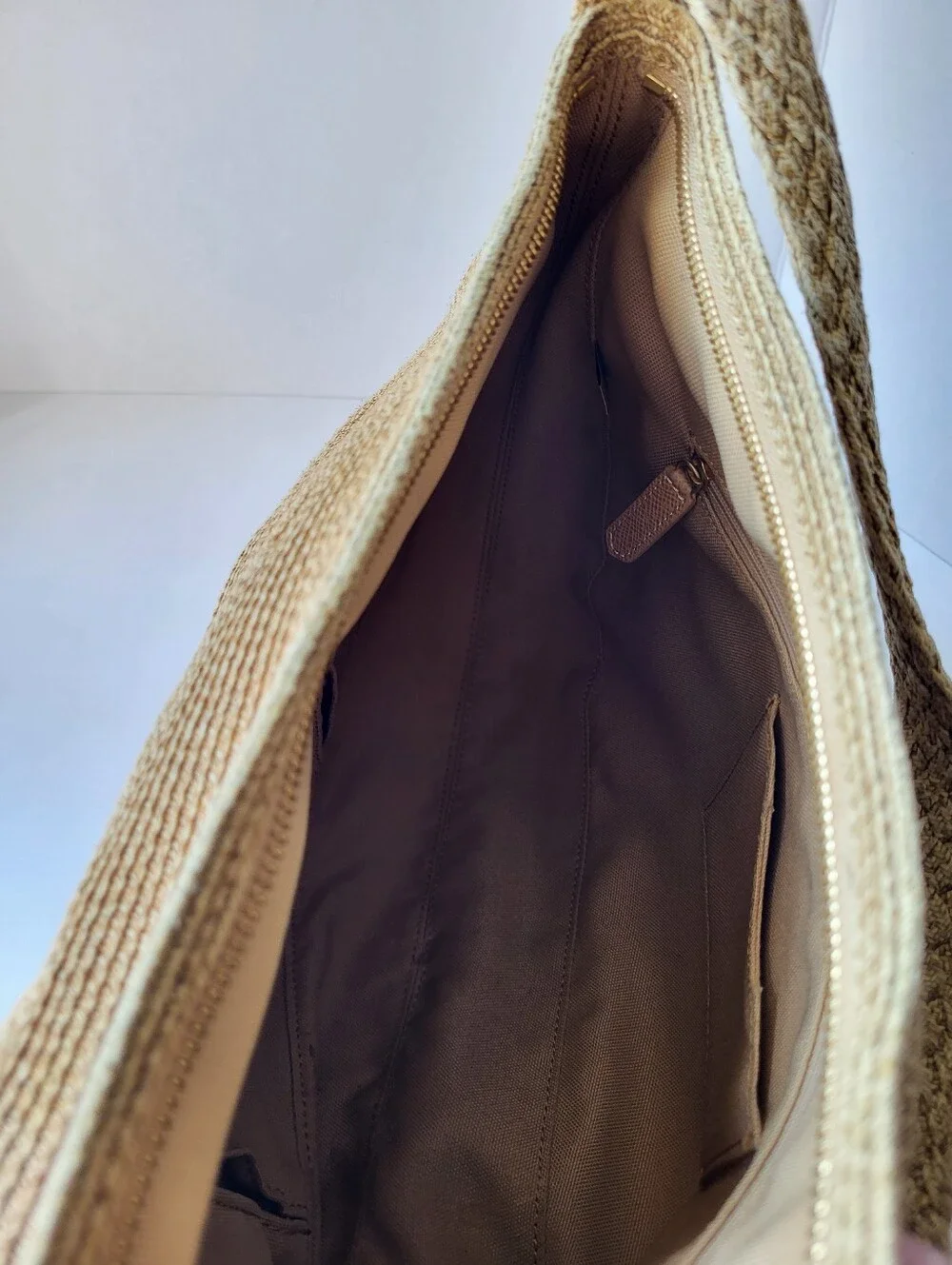 Eric Javits Squishee Tan Woven Hobo Shoulder Bag Gold Ring EUC